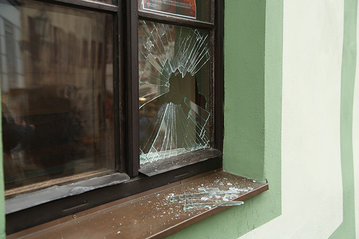 A2B Glass are able to board up broken windows while they are being repaired in Bermondsey.
